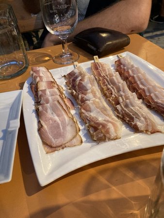 Bezirksmost- und Speckkost